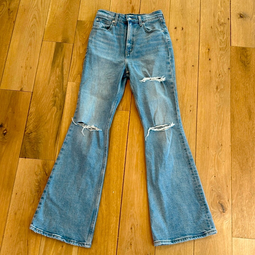 Levi’s 70s High Flare Size 26 - Worn less than 5 times!